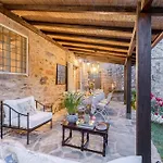 Villa Dimora Delle Camelie, A Traditional Stylish House