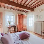 Villa Dimora Delle Camelie, A Traditional Stylish House *