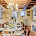 Villa Dimora Delle Camelie, A Traditional Stylish House
