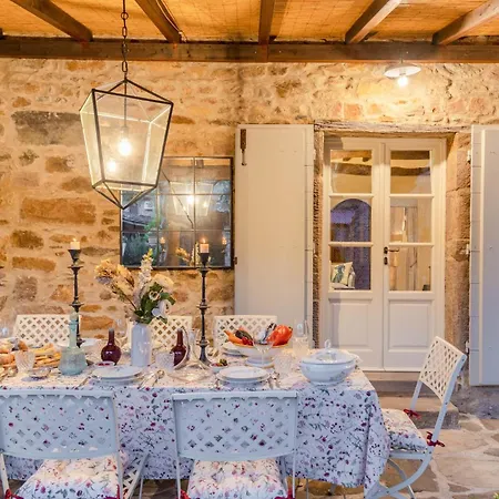 Dimora Delle Camelie, A Traditional Stylish House * Capannori