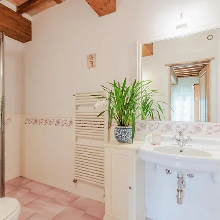 Villa Dimora Delle Camelie, A Traditional Stylish House