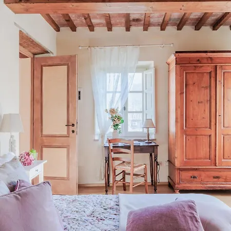 Villa Dimora Delle Camelie, A Traditional Stylish House SantʼAndrea di Compito