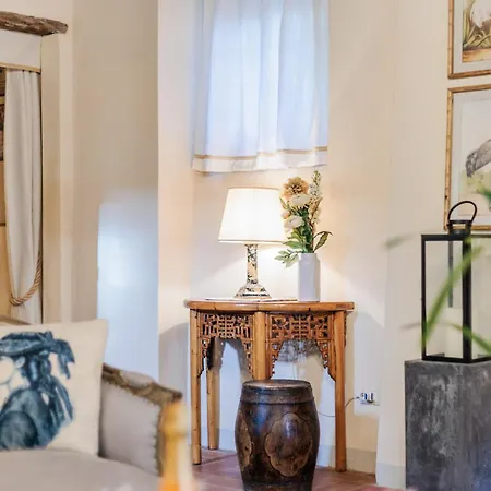 Dimora Delle Camelie, A Traditional Stylish House Villa