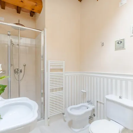 Dimora Delle Camelie, A Traditional Stylish House * SantʼAndrea di Compito