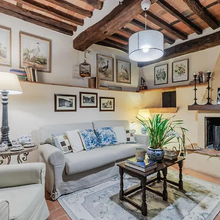 Dimora Delle Camelie, A Traditional Stylish House Villa *